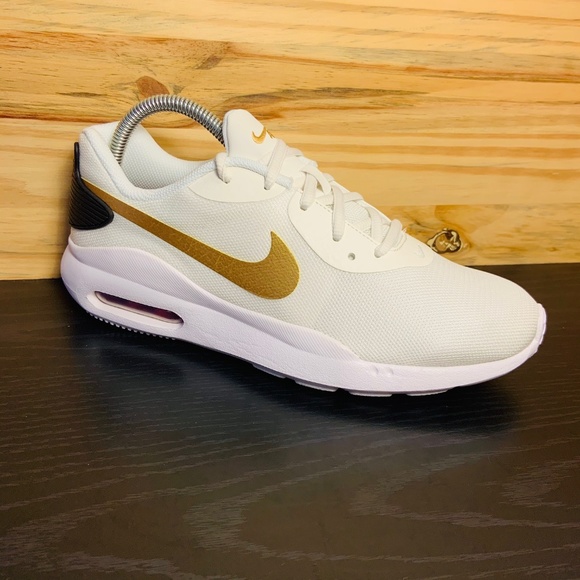 New Nike Air Max Oketo White Gold Running Shoes - Picture 3 of 8